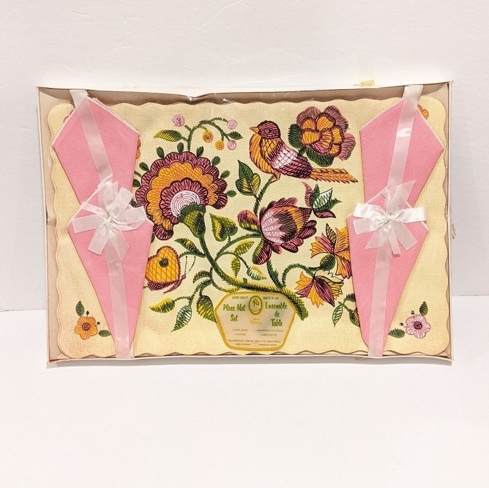 𝅺vintage pink floral placemat set